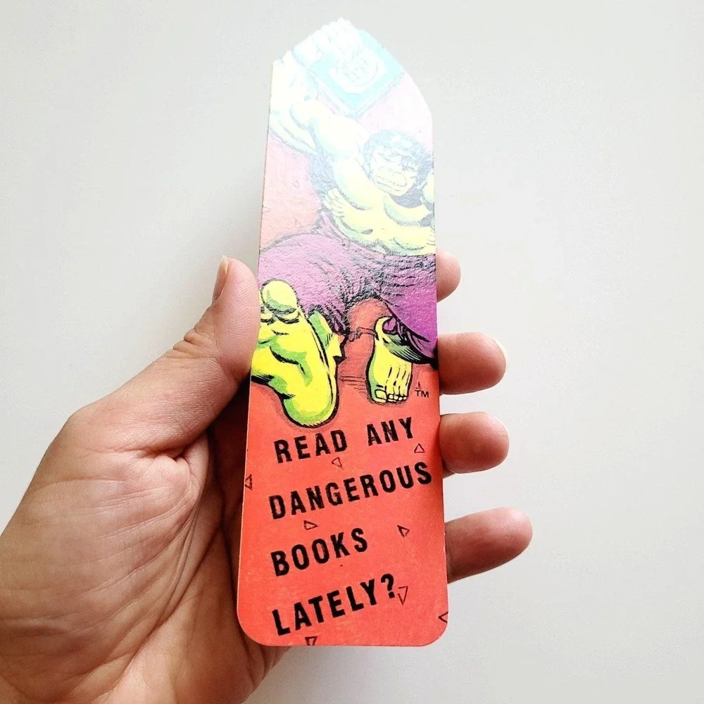 Vintage 80s Incredible Hulk Bookmark, paperboard 1986 Marvel Comics Group 2-1073